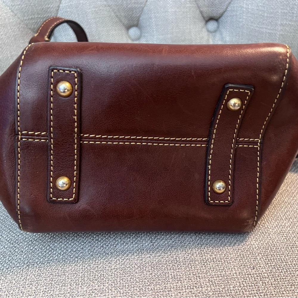 Dooney & Bourke Florentine crossbody bucket bag - Picture 4 of 7